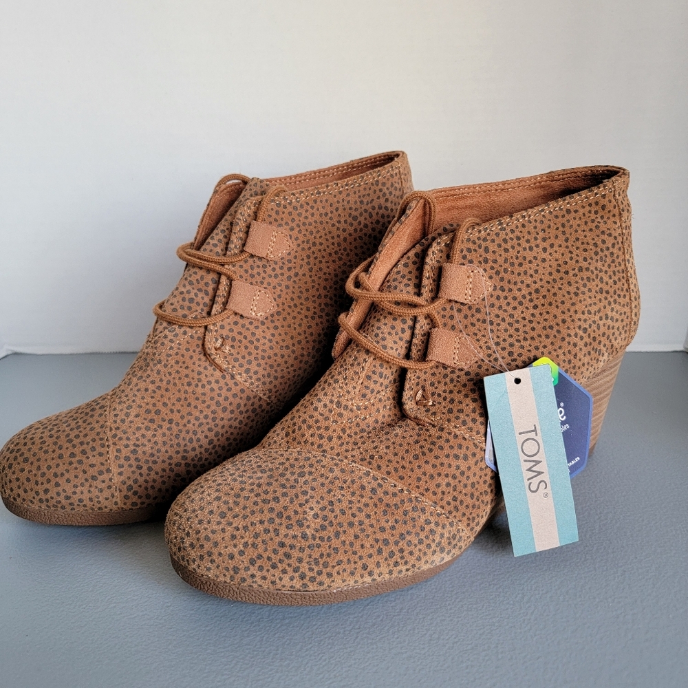 Women's Toms Kala Tan Mini Cheetah Suede Wedge NWT